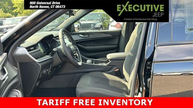 Photo of 2025 Diamond Black Jeep Grand Cherokee