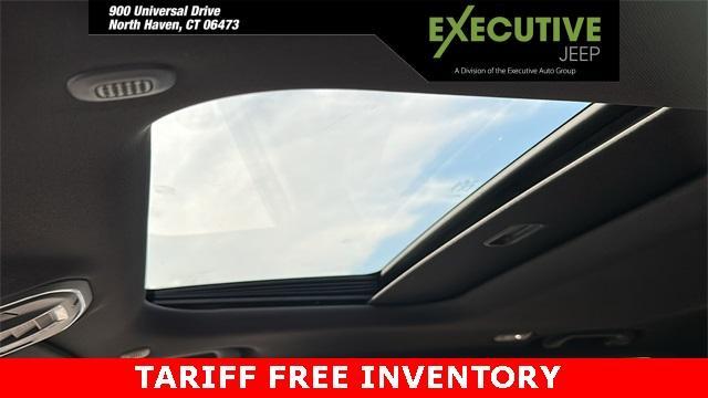 Photo of 2025 Diamond Black Jeep Grand Cherokee