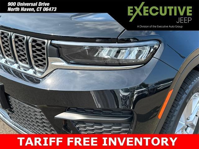 Photo of 2025 Diamond Black Jeep Grand Cherokee