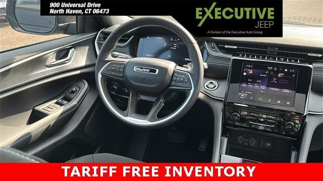 Photo of 2025 Diamond Black Jeep Grand Cherokee
