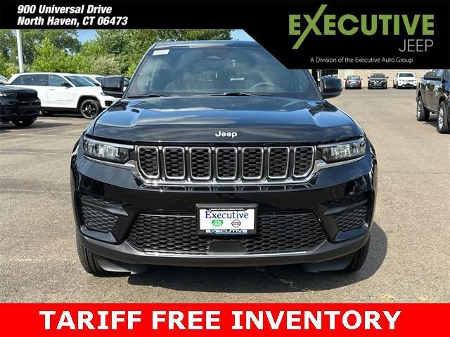 Photo of 2025 Diamond Black Jeep Grand Cherokee