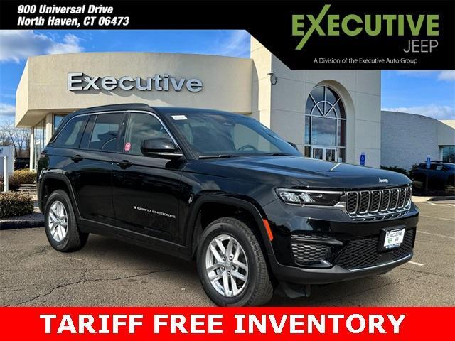 Photo of 2025 Diamond Black Jeep Grand Cherokee
