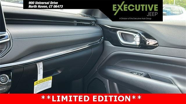 Photo of 2025 Diamond Black Jeep Compass