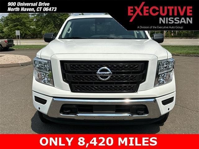 Photo of 2024 Glacier White Nissan Titan