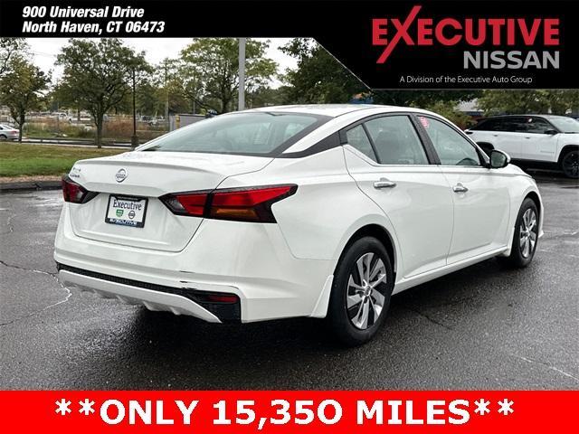 Photo of 2021 Glacier White Nissan Altima