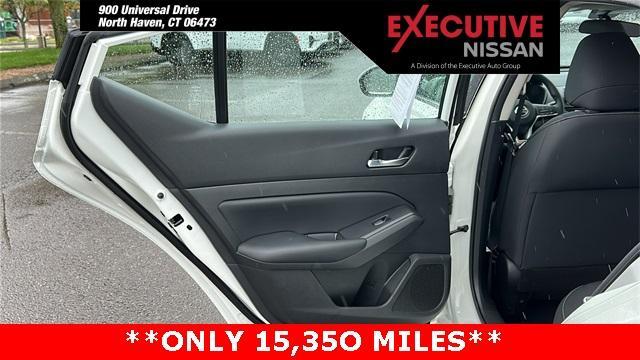 Photo of 2021 Glacier White Nissan Altima