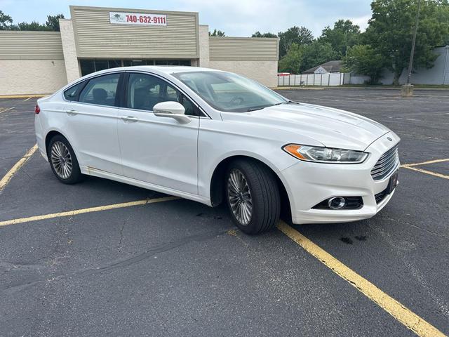 Photo of 2013 WHITE Ford Fusion