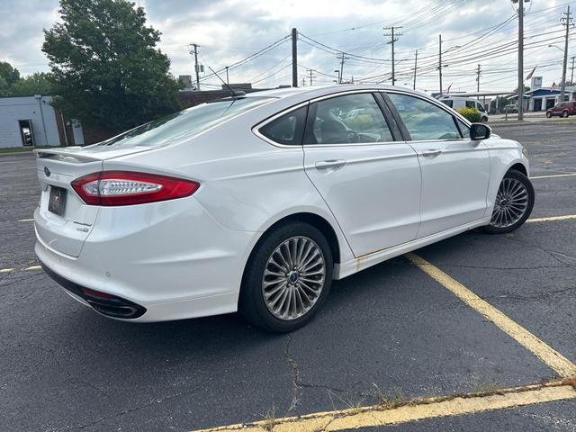 Photo of 2013 WHITE Ford Fusion