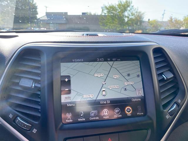 Photo of 2018 Billet Silver Metallic Clearcoat Jeep Cherokee