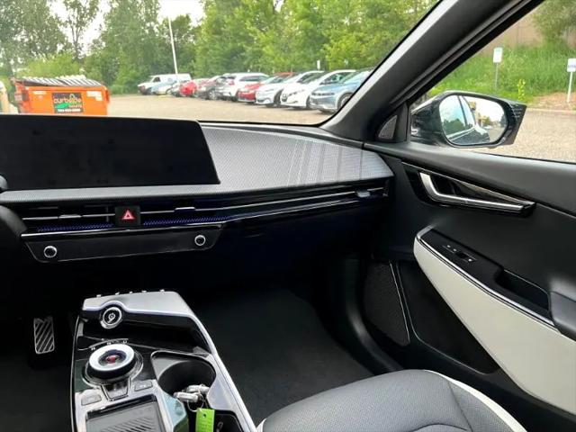 Photo of 2022 Yacht Blue Kia EV6