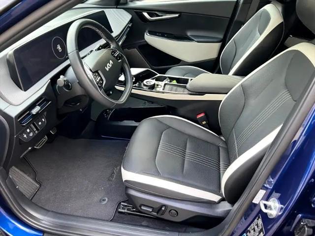 Photo of 2022 Yacht Blue Kia EV6