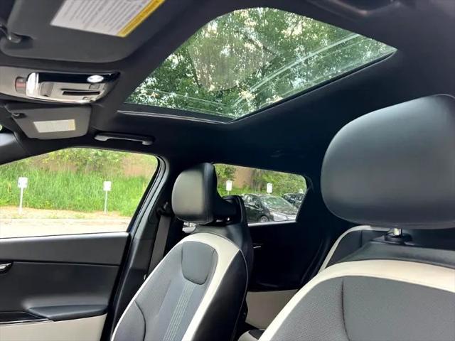 Photo of 2022 Yacht Blue Kia EV6