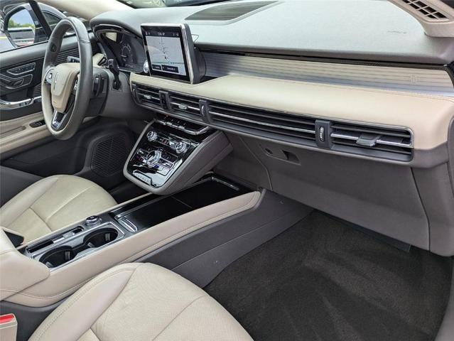 Photo of 2022 Metallic Lincoln Corsair