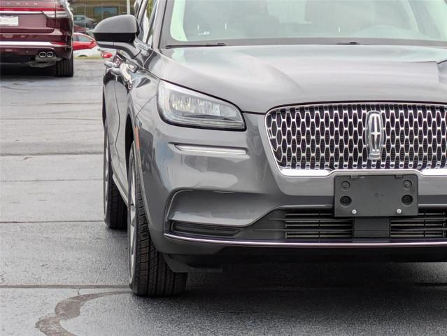 Photo of 2022 Metallic Lincoln Corsair