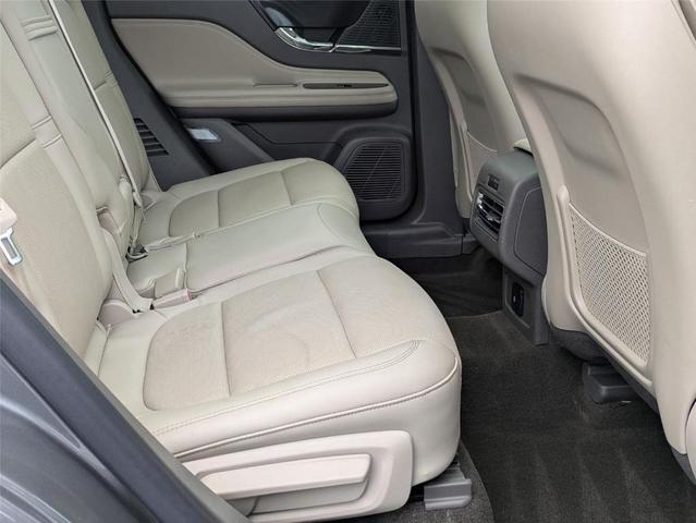 Photo of 2022 Metallic Lincoln Corsair