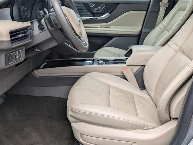Photo of 2022 Metallic Lincoln Corsair