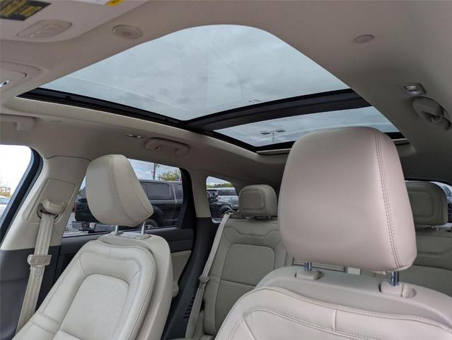 Photo of 2022 Metallic Lincoln Corsair
