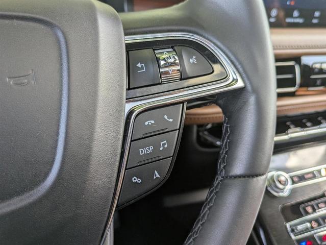 Photo of 2022 Metallic Lincoln Nautilus