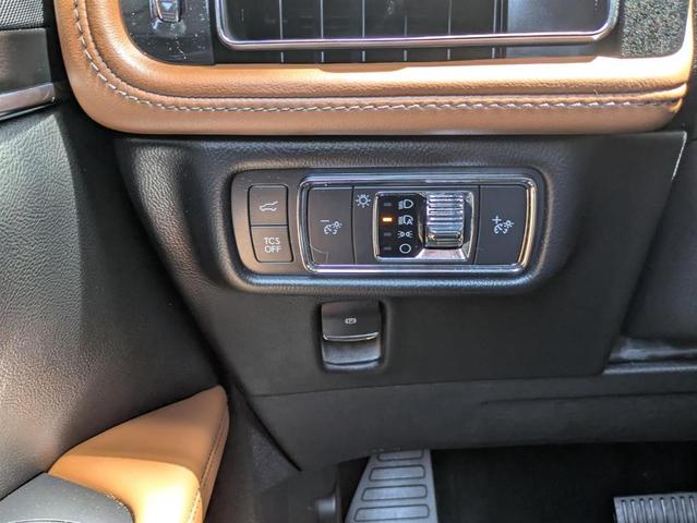 Photo of 2022 Metallic Lincoln Nautilus
