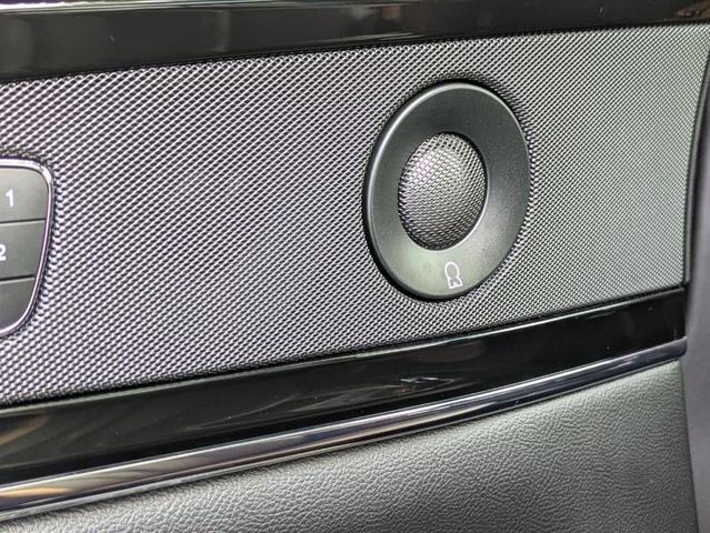 Photo of 2022 Metallic Lincoln Nautilus