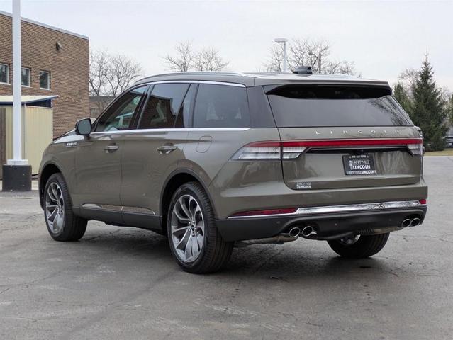 Photo of 2025 Harbor Gray Metallic Lincoln Aviator
