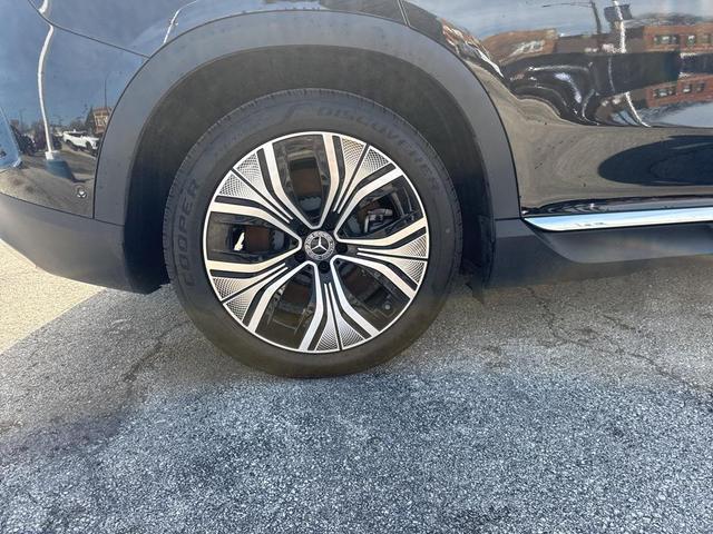 Photo of 2024 Obsidian Black Metallic Mercedes-Benz EQE 350