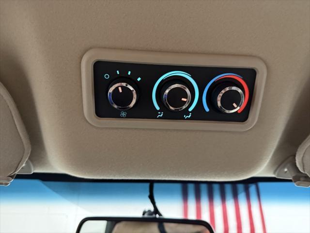 Photo of 2022 Summit White Chevrolet Express 3500