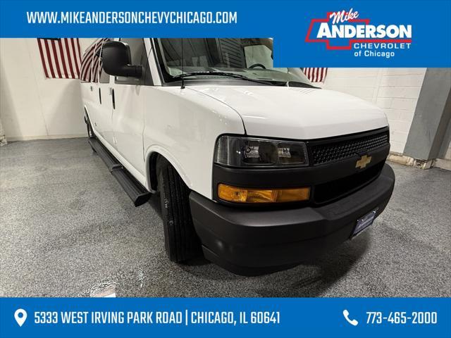Photo of 2022 Summit White Chevrolet Express 3500