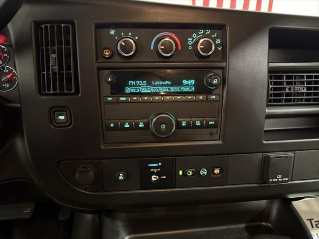 Photo of 2022 Summit White Chevrolet Express 3500