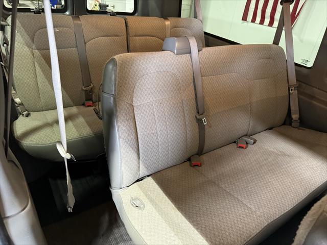 Photo of 2022 Summit White Chevrolet Express 3500