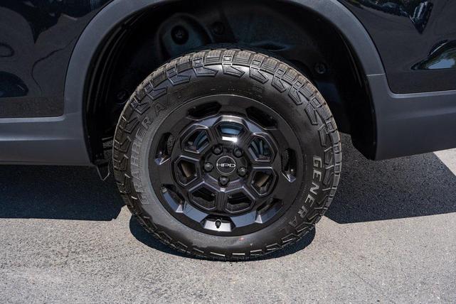 Photo of 2025 Crystal Black Pearl Honda Ridgeline