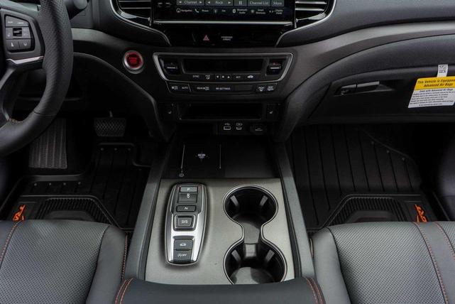 Photo of 2025 Crystal Black Pearl Honda Ridgeline