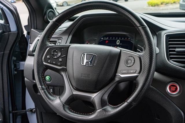 Photo of 2022 Sonic Gray Pearl Honda Passport