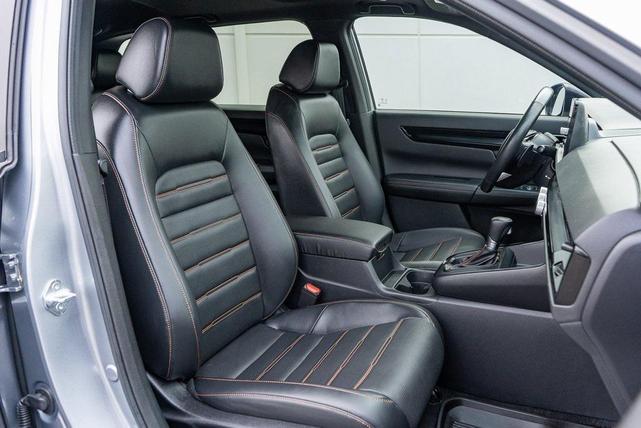 Photo of 2023 Gray Honda CR-V Hybrid