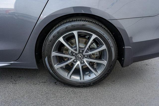 Photo of 2018 Modern Steel Metallic Acura TLX