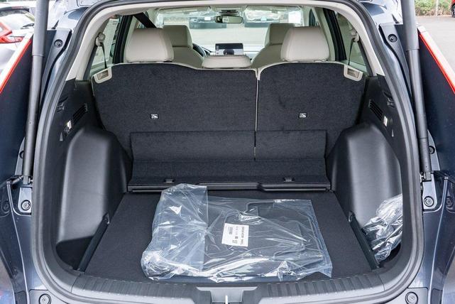 Photo of 2026 Meteorite Gray Metallic Honda CR-V