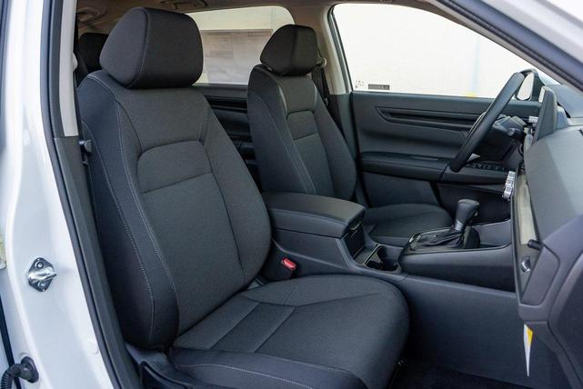 Photo of 2026 Platinum White Pearl Honda CR-V