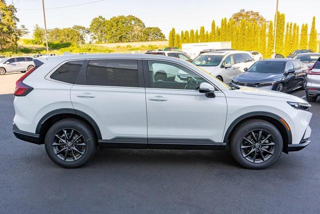 Photo of 2026 Platinum White Pearl Honda CR-V
