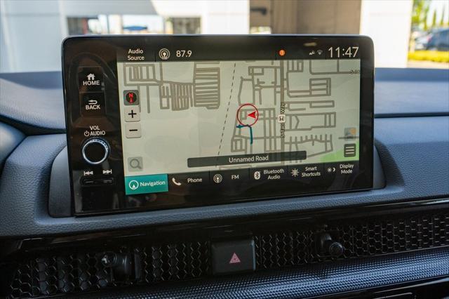 Photo of 2025 Still Night Pearl Honda CR-V Hybrid