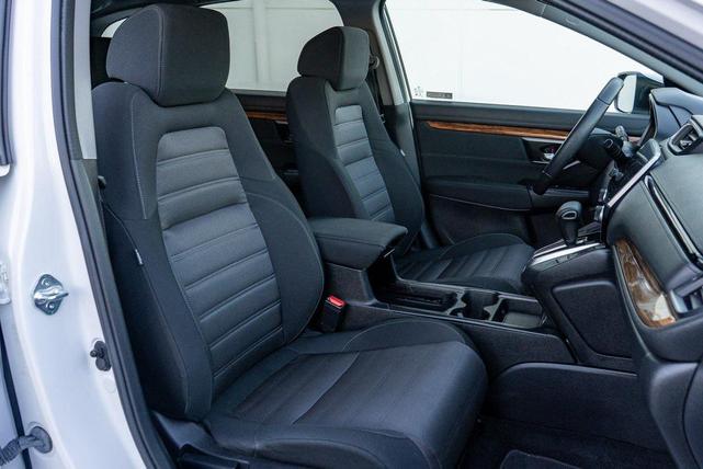 Photo of 2022 Platinum White Pearl Honda CR-V