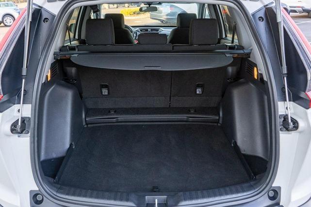 Photo of 2022 Platinum White Pearl Honda CR-V