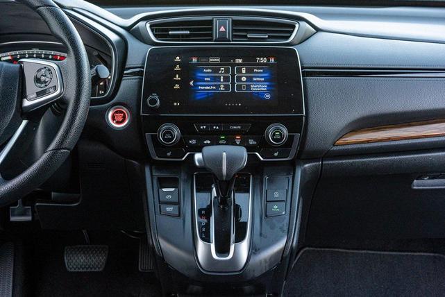 Photo of 2022 Platinum White Pearl Honda CR-V
