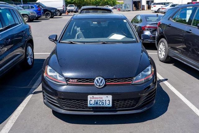Photo of 2016 Deep Black Pearl Volkswagen Golf GTI