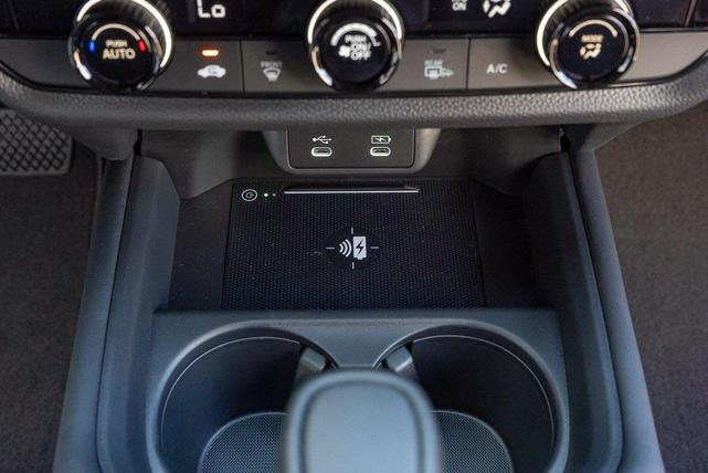 Photo of 2026 Nordic Forest Pearl Honda HR-V