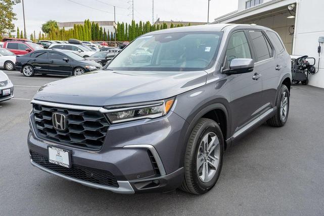 Photo of 2024 Modern Steel Metallic Honda Pilot