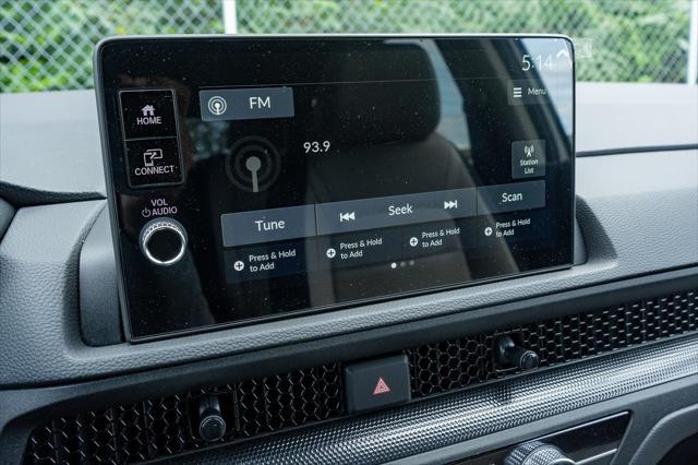 Photo of 2026 Platinum White Pearl Honda CR-V