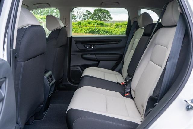 Photo of 2026 Platinum White Pearl Honda CR-V