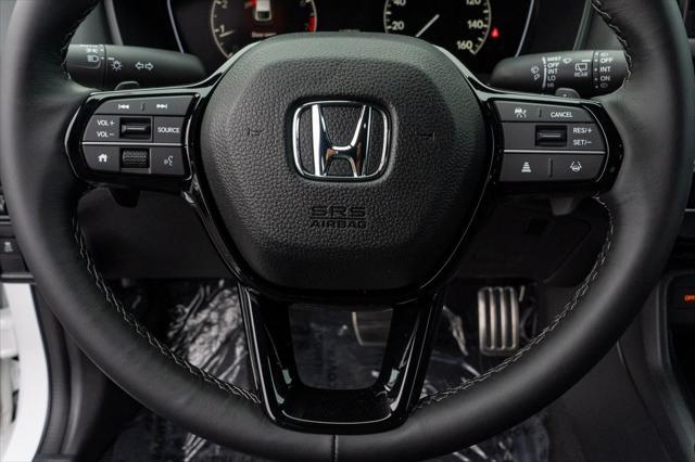 Photo of 2025 Platinum White Pearl Honda Civic