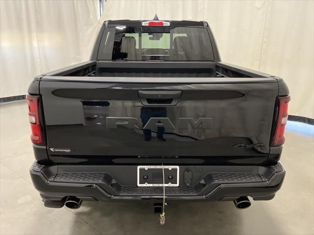 Photo of 2025 Diamond Black Crystal Pearlcoat RAM 1500