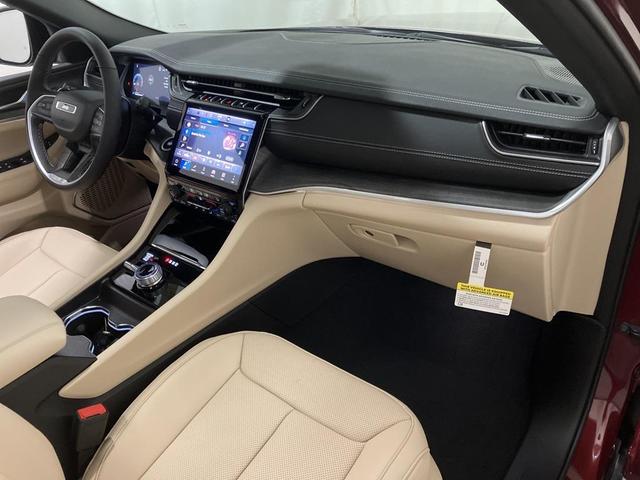 Photo of 2025 Velvet Red Pearlcoat Jeep Grand Cherokee